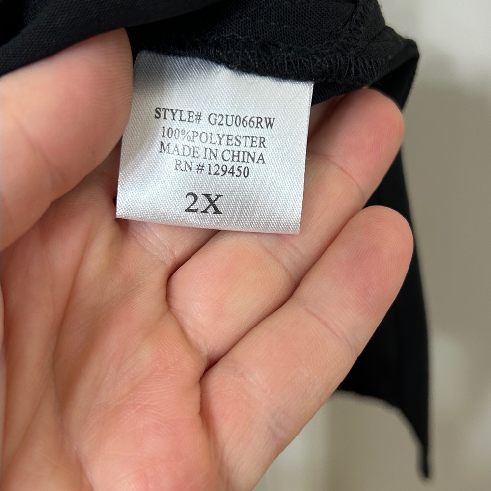 Flowy Black Tie-Front Blouse - Picture 4 of 8